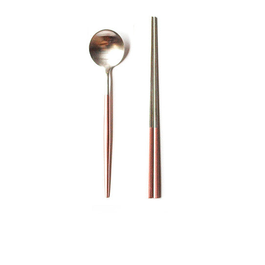 Elevate Your Dining Experience with Our Stainless Steel Cutlery Set
